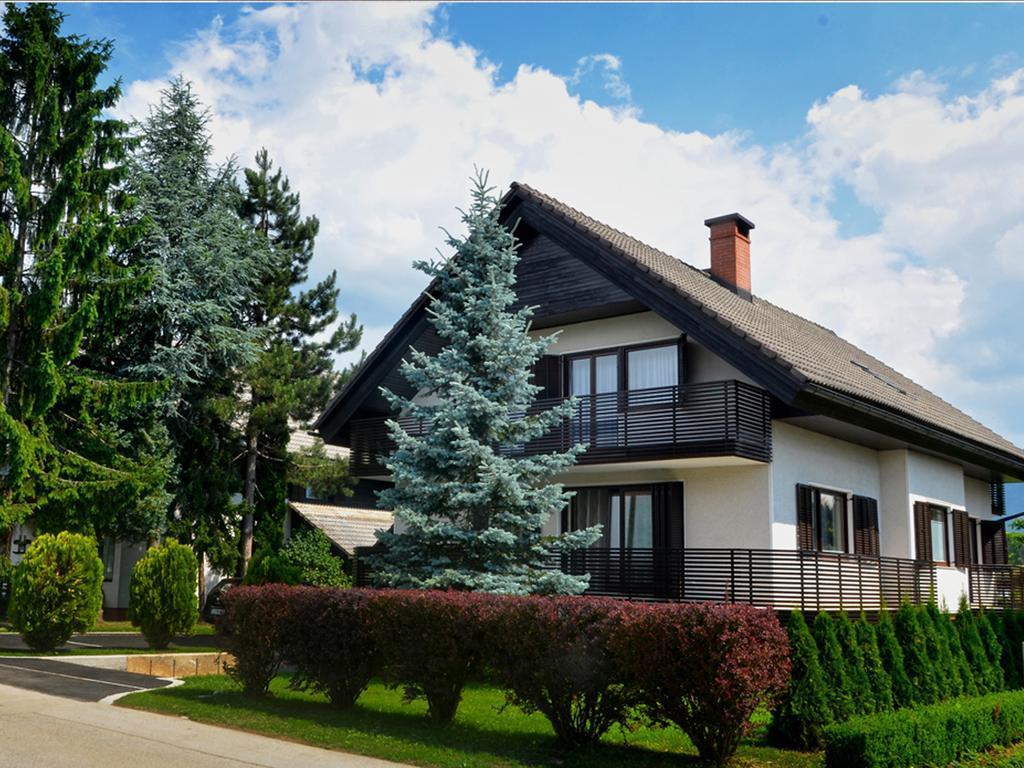 Apartment Galerija Radovljica Rum bild