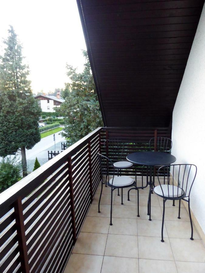 Apartment Galerija Radovljica Exteriör bild